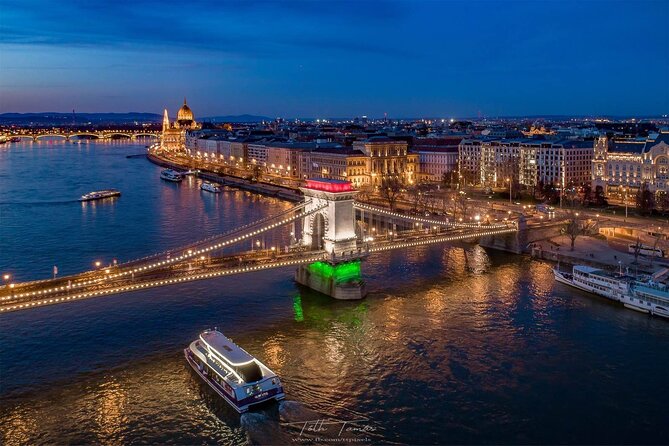 4 Course Dinner Cruise with Operetta, Folk Show and Welcome Drink - Margaret Bridge and Chain Bridge
