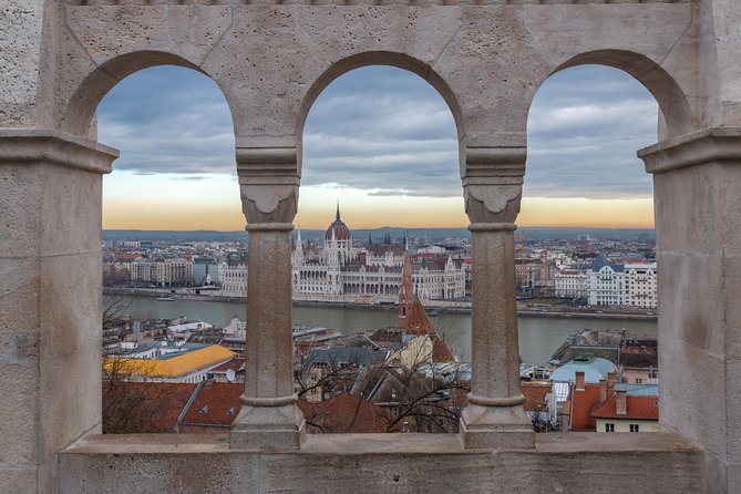 4 hours long private walking tour in Budapest - Key points at a glance