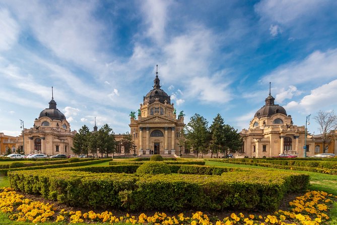 4 hours long private walking tour in Budapest - Heroes’ Square and Andrássy Avenue