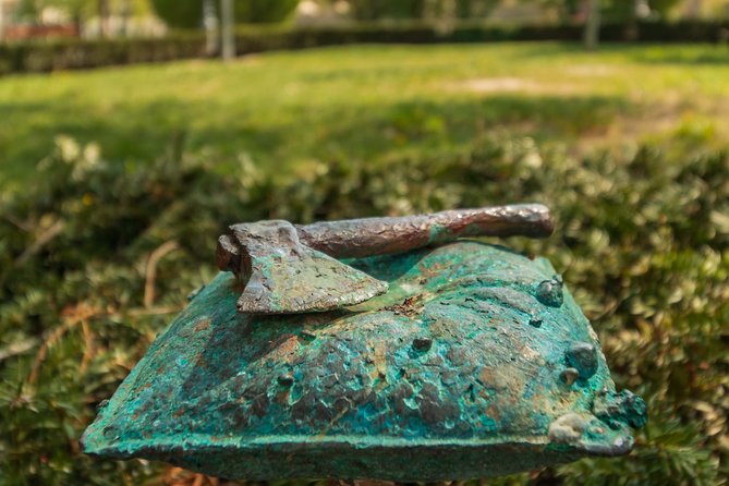 4 hours long private walking tour in Budapest - Crossing to Buda and Fisherman’s Bastion