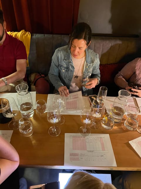 6-Tier Hungarian Wine Tasting at a Cozy Community Table - Why the snack board matters