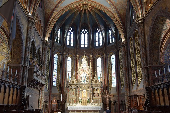 All day city tour in Budapest - Guides who add value to the route