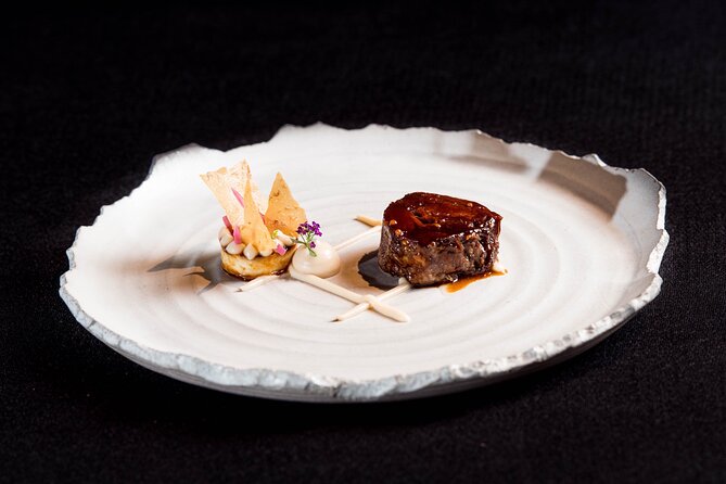 Audio visual multi-sensory chefs journey dinner experience - China turns the meal toward warm comfort