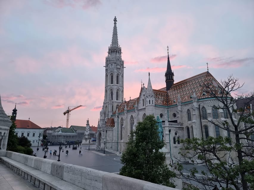 BloodThirsty Hungary: Walking tour & Dark Historical Stories - Who should book this tour?