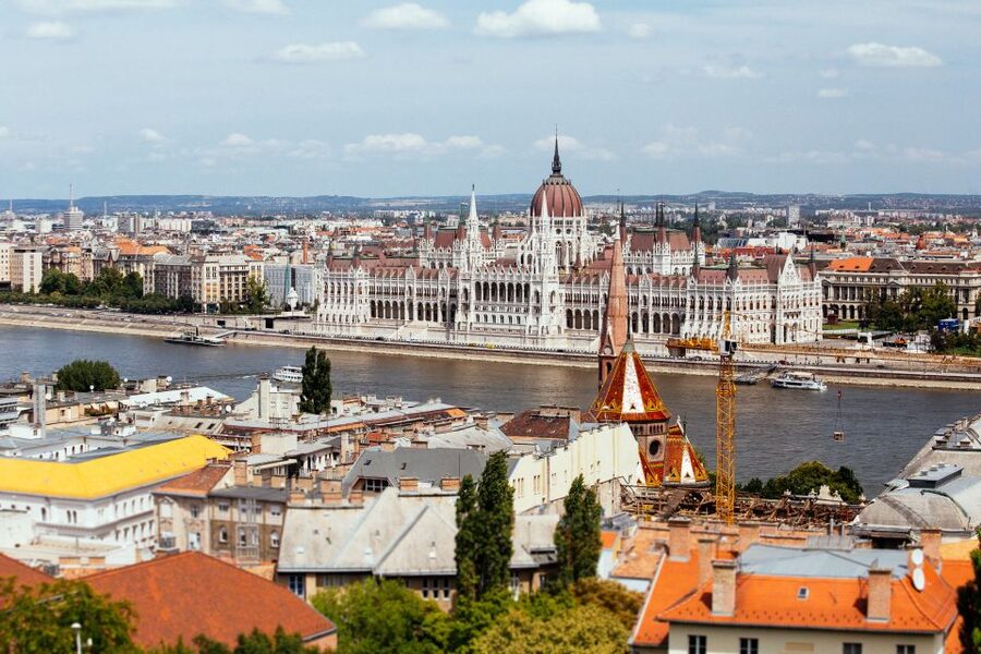 Budapest: 1.5-Hour Private Kick-Start Tour with a Local - Walking Váci Street without losing the local angle