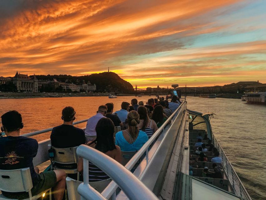 Budapest: 1-Hour Evening Sightseeing Cruise with Drink - Practical details before you go
