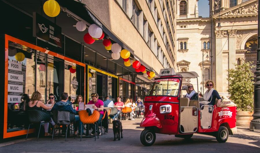 Budapest: 2-Hour Private TukTuk Tour - The guide makes the difference