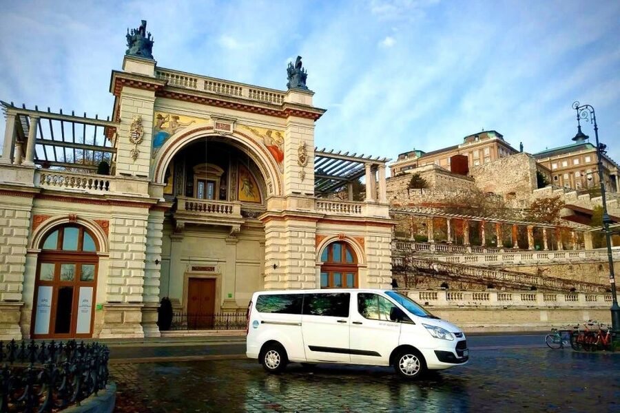 Budapest: 3-Hour Grand City Tour and Castle Walk - Key points to know before booking