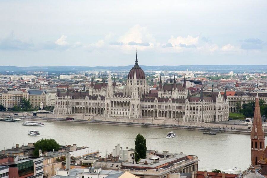 Budapest 3-Hour Walking Tour in Italian - Meeting near St. Stephen’s Basilica
