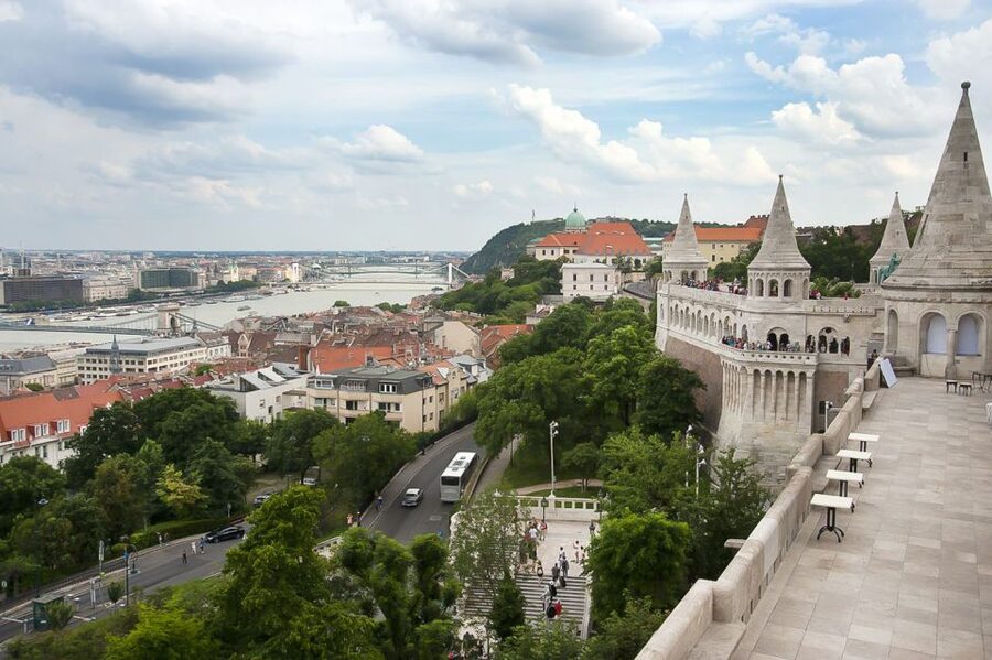 Budapest 3-Hour Walking Tour in Italian - Is the $41 price good value?