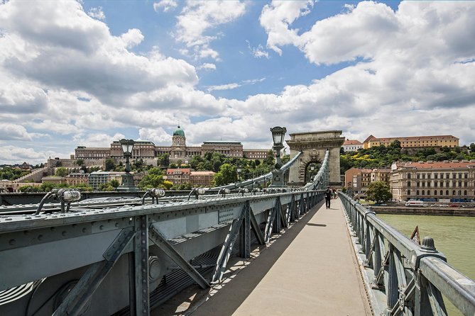 Budapest All in One Small Group Walking Tour with Strudel Stop - Heroes’ Square and Hungary’s national story