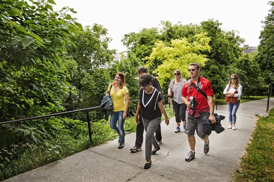 Budapest: All in One Walking Tour with Strudel House Stop - Danube views and Chain Bridge