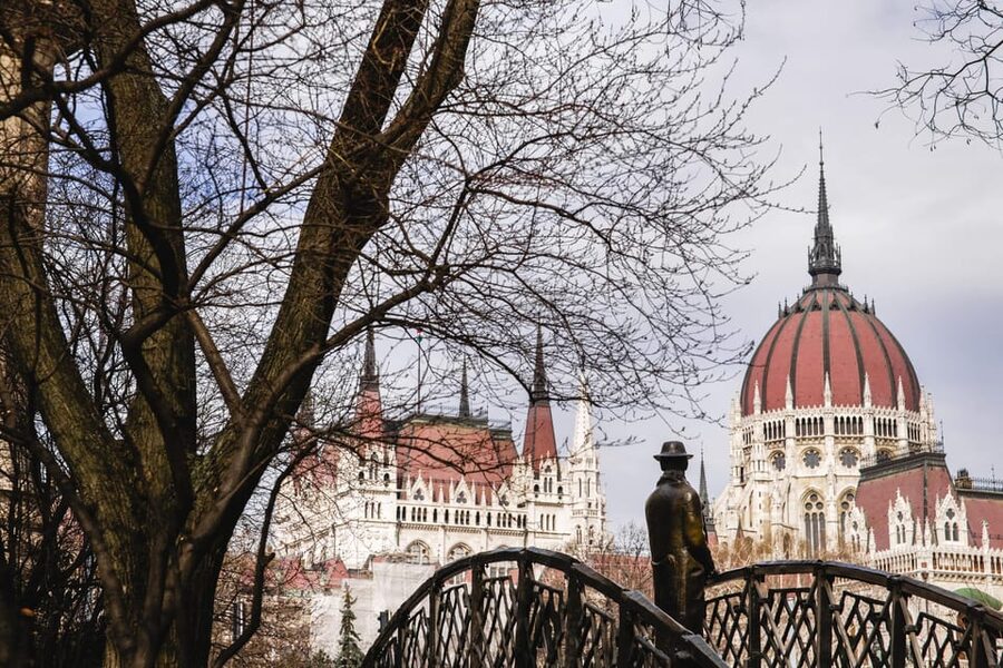 Budapest: Assist the Authorities Outdoor Escape Room Game - Uncle Karl’s missing dog makes Budapest your game board