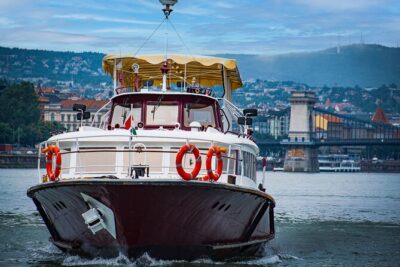 Budapest Audio Guide Cruise with Day, Sunset and Night Options