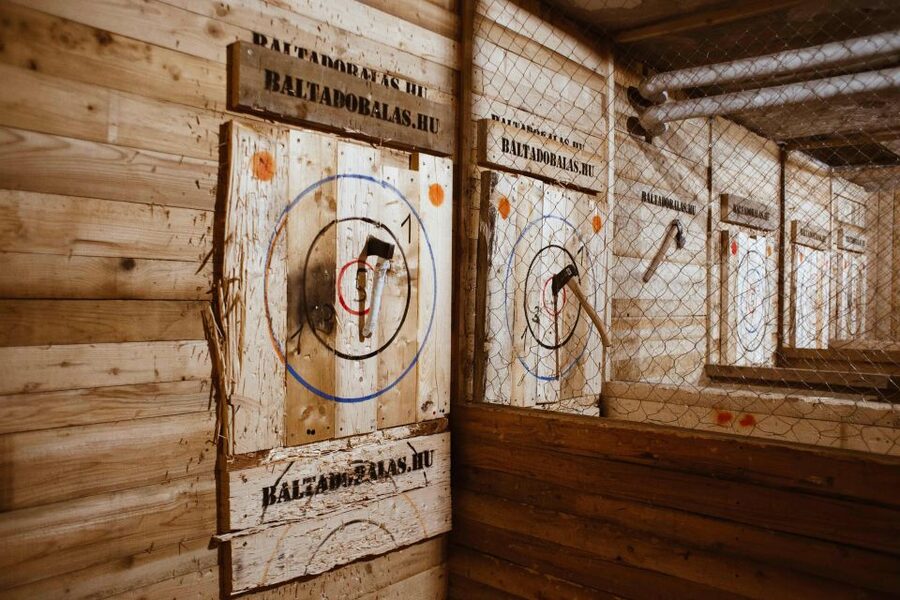 Budapest: Axe Throwing Experience - Booking advice and small practical details