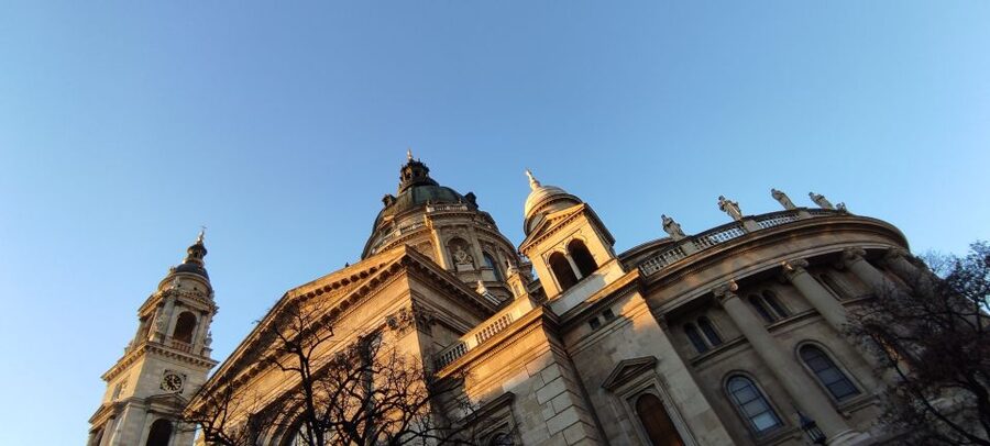 Budapest: Best of Downtown and Jewish Quarter Tour - Entering Budapest’s Jewish Quarter