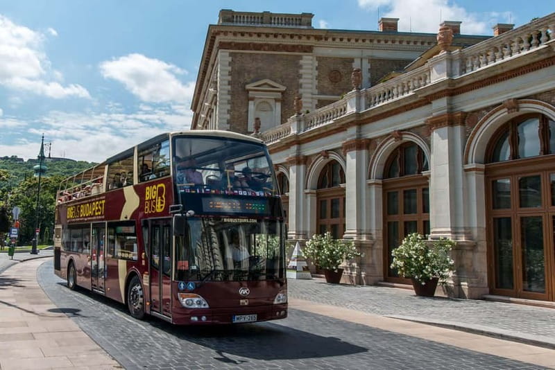 Budapest: Big Bus Hop-On Hop-Off Tour & Danube River Cruise - The central Budapest route and its major sights