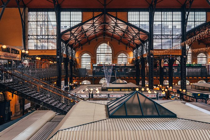 Budapest: Book A Local Host - What the private format adds