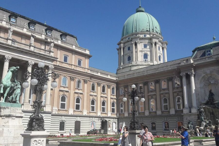 Budapest: Buda Castle District Walking Tour - Should you book the Buda Castle District Walking Tour?