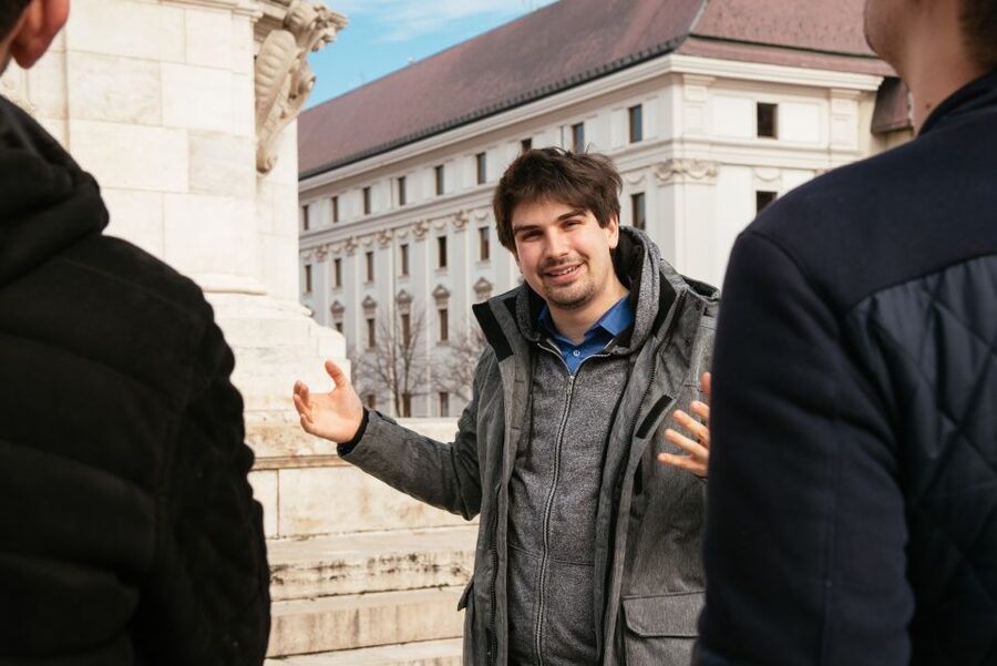 Budapest: Buda Castle District Walking Tour with a Historian - Matthias Church, the tour’s essential interior