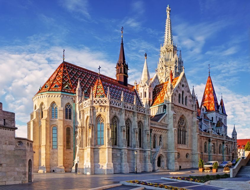 Budapest: Buda Walking Tour - Weather, clothing, and walking effort