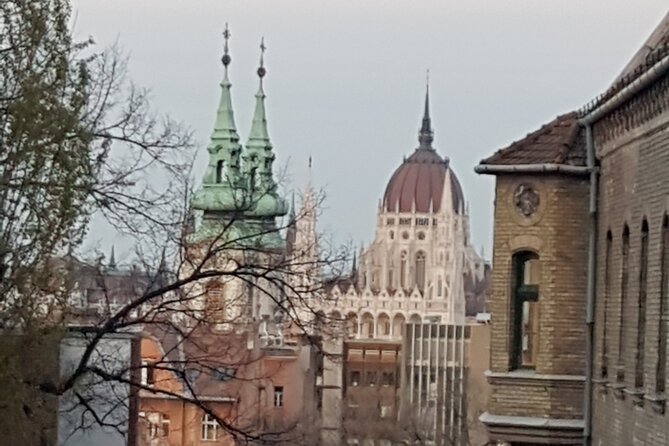 Budapest: Castle District Walking Tour - Fisherman’s Bastion and the best Pest views