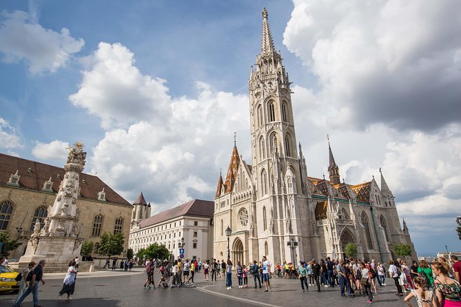 Budapest Castle Walk - Jewish heritage sites and overlooked corners