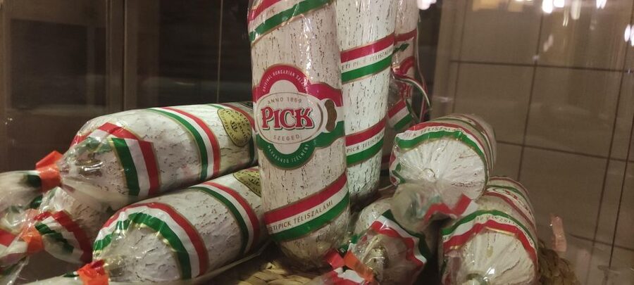 Budapest: Central Market Hall Guided Food Tour with Tastings - Should you book it?