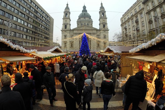Budapest Christmas Walking Tour & Entry to St Stephen's Basilica - Andrássy Avenue, Erzsébet Square, and Váci Street