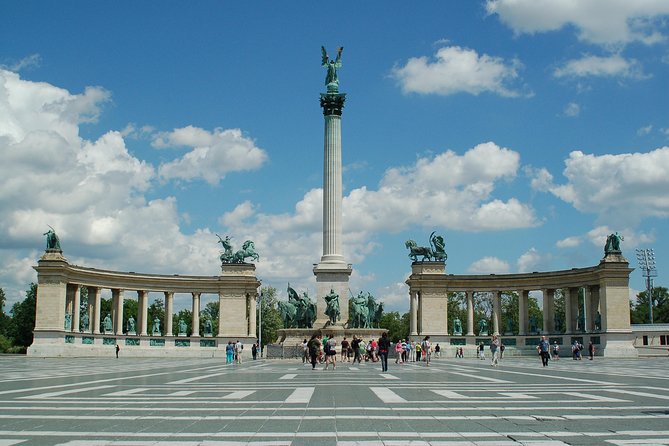Budapest City Sightseeing Half-Day Tour - Walking, weather, and practical comfort