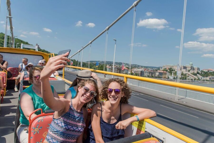 Budapest: City Sightseeing Hop-On Hop-Off Bus Tour & Extras - What you see on the red route