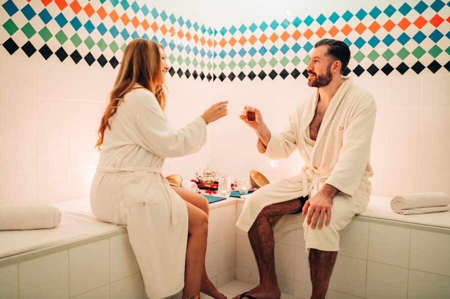 Budapest: Couple Holistic Swedish Massage with Jacuzzi Time - The strongest reasons to book