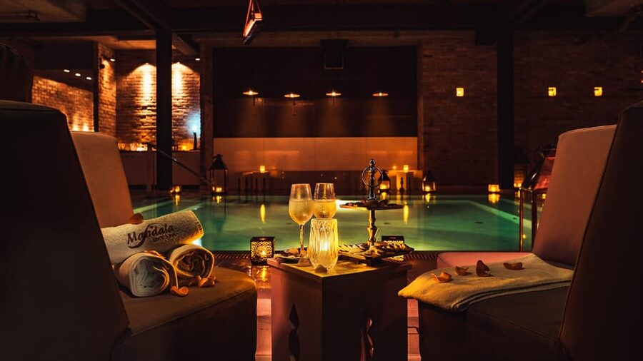Budapest: Couple Holistic Swedish Massage with Jacuzzi Time - How the timing works in practice
