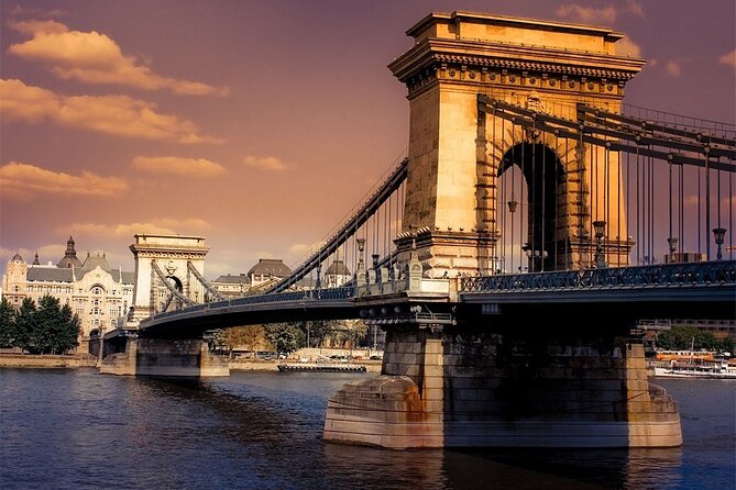 Budapest Danube 1 Hour Sunset or Night Cruise with Audio Guide - Audio guide, screens, and what to bring