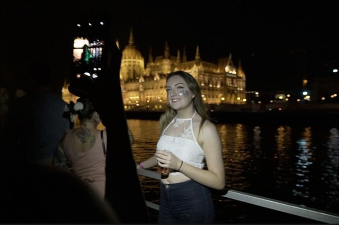 Budapest Danube Cruise with DJ, Drinks and After Party - What happens during the three-hour boat party