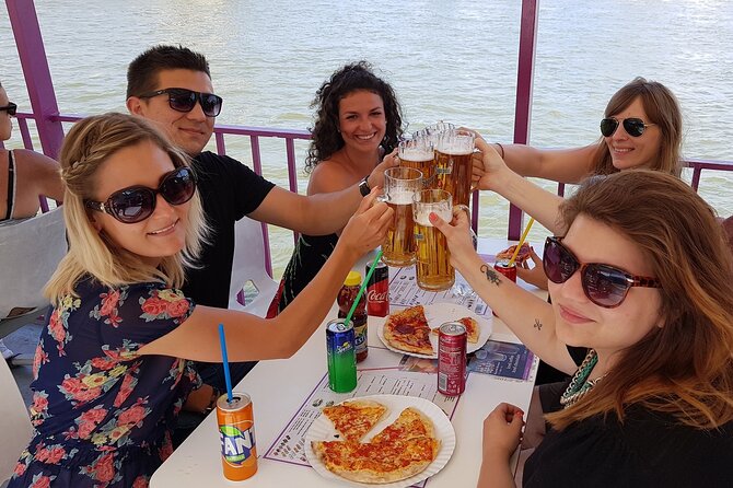 Budapest Danube Pizza Cruise with Welcome Drink - What the onboard atmosphere feels like