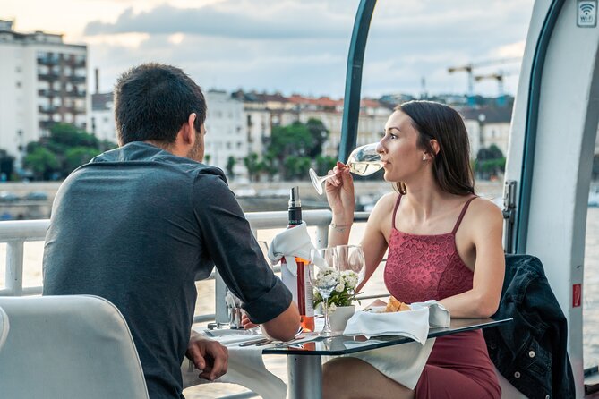 Budapest Danube River Candlelit Dinner Cruise with Live Music - Live music that supports the evening
