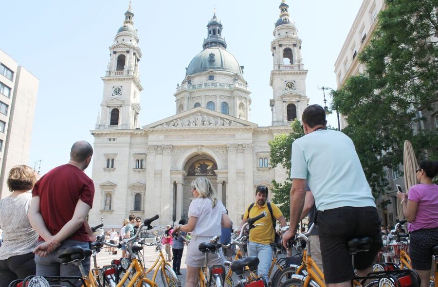Budapest: Danube River Views Bike Ride - Chain Bridge, Elisabeth Bridge, and the river crossings