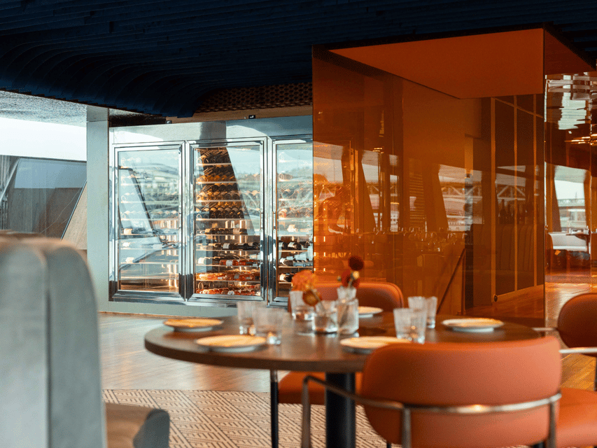 Budapest: Dinner Cruise with Live Music and Unlimited Drinks - Why a Danube dinner cruise works so well in Budapest