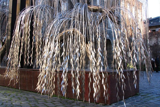 Budapest Dohany Synagogue & Hungarian Jewish Museum & free extras - Who should book this experience?