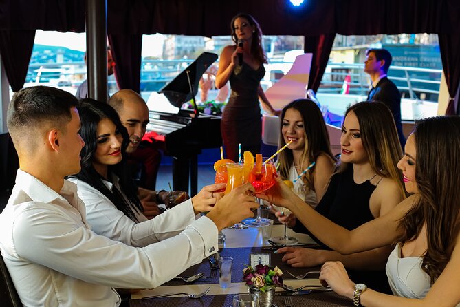Budapest Drinks and Piano Show Cruise - Parliament, Chain Bridge, and the classic river views