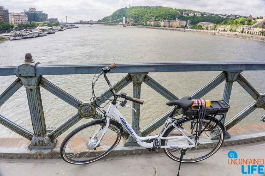 Budapest: E-Bike Guided Tour and Castle Hill - Crossing Margaret Bridge and pausing on the island