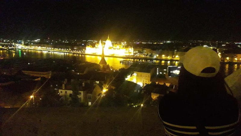 Budapest: Evening Castle Hill Tour with Fishermen's Bastion - Who should book this Castle Hill tour