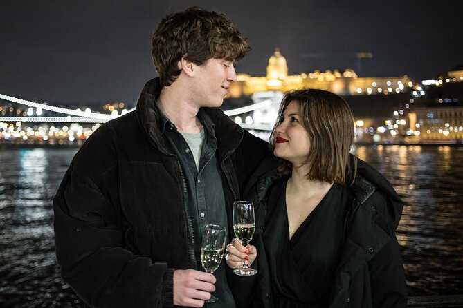 Budapest Evening Cruise with Entertainment and Drink Options - Why Budapest is better from the river after dark