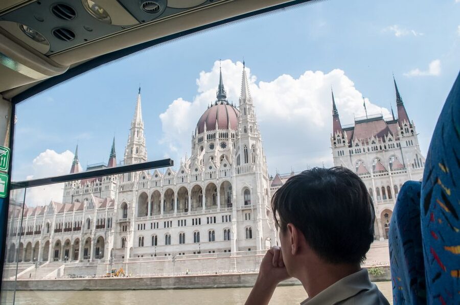 Budapest: Floating Bus Tour by Land and Water - How good is the commentary?