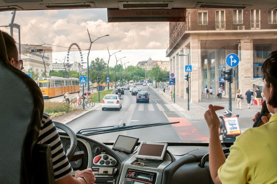 Budapest: Floating Bus Tour by Land and Water - Starting at Széchenyi István Square