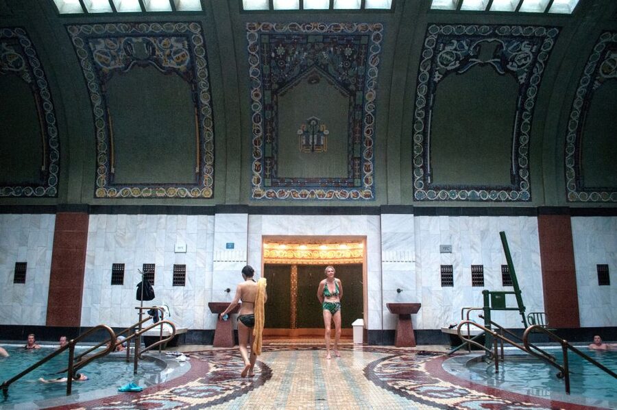 Budapest: Full-Day Gellért Spa Ticket - Outdoor water, loungers, and seasonal limits