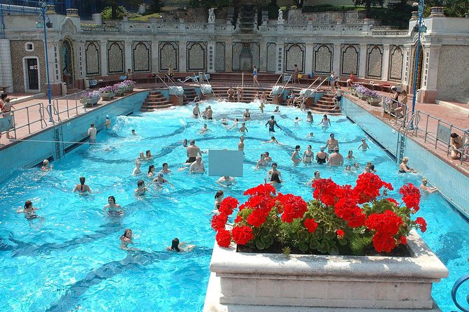 Budapest Gellert Thermal Spa Full Day Ticket with Cabin or Locker - Arriving with a mobile ticket