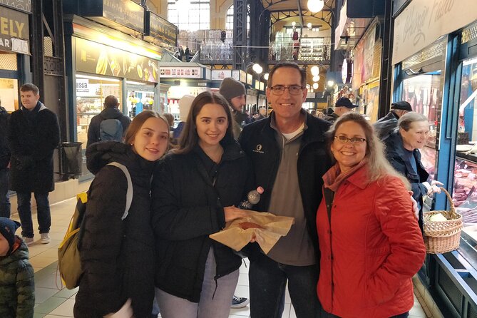 Budapest Great Market Hall Chef‑Led Private Tasting Tour - Paprika shopping and practical souvenir help
