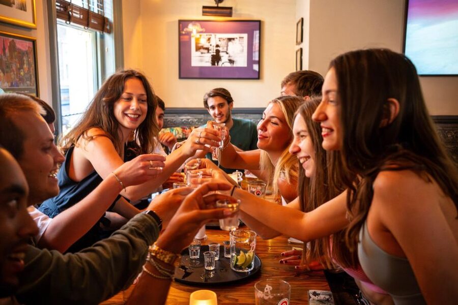 Budapest: Guided Bar Crawl Walking Tour - A three-hour night built around Budapest’s bar culture